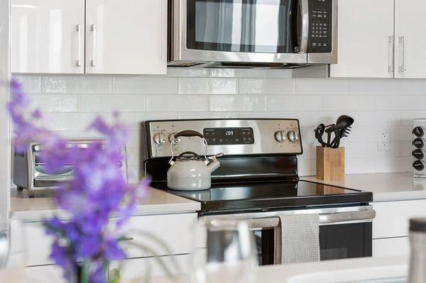 Fully furnished kitchen