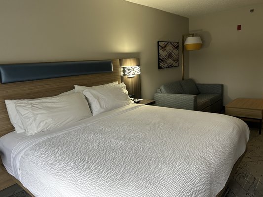 Newly renovated room.  Comfortable and luxury stay!