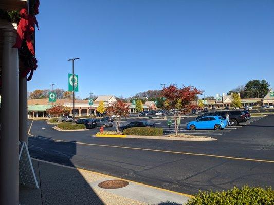 Muddy Branch Square, Gaithersburg