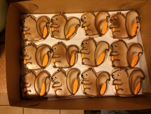 SQUIRREL cookies, adorable!!!