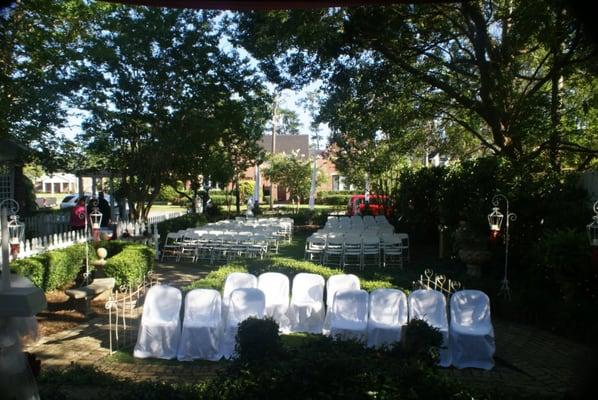 Garden wedding at Heritage House Weddings