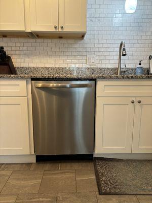 New dishwasher installed by O'Neill Family Installations.