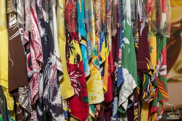 Vintage and Reproduction Hawaiian Aloha Shirts. More at manuantiques.com.