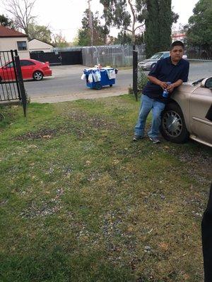 This is luis and he has a cart where he makes the best elote and drinks! If you ever see him, be sure to get an elote !