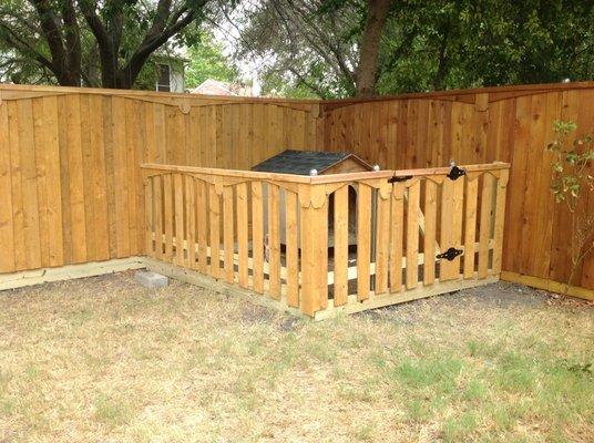 Cedar Fence & Pet Enclosure