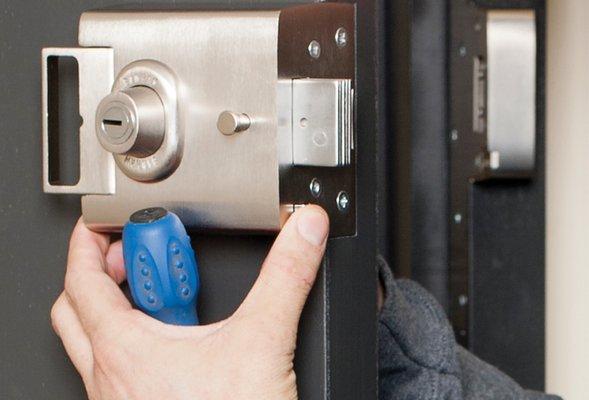 Professional Locksmith Service