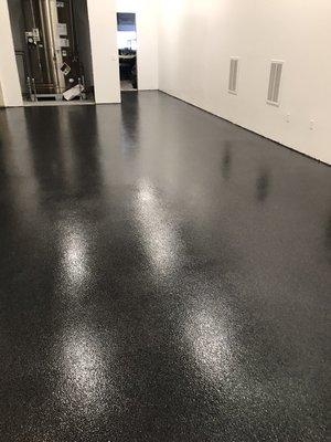 Color quartz epoxy floor system