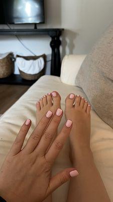 Dip mani and gel pedi by Tony