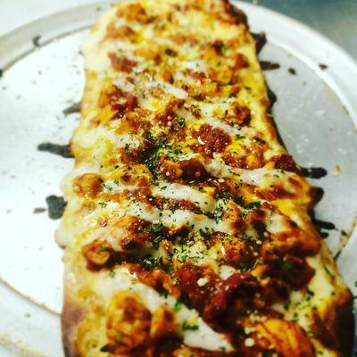 Chicken parm flatbread