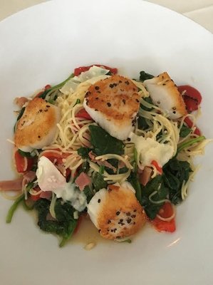 Scallops over capellini