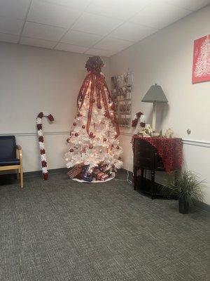 Beautiful Christmas tree & Christmas decor in the office waiting area