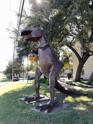 Dinosaur sculpture at Braination corporate offices