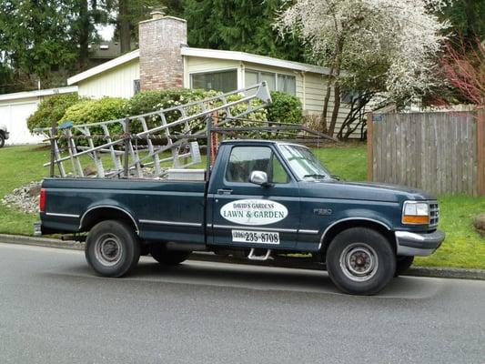 David's Gardens Lawn Care and Pruning truck