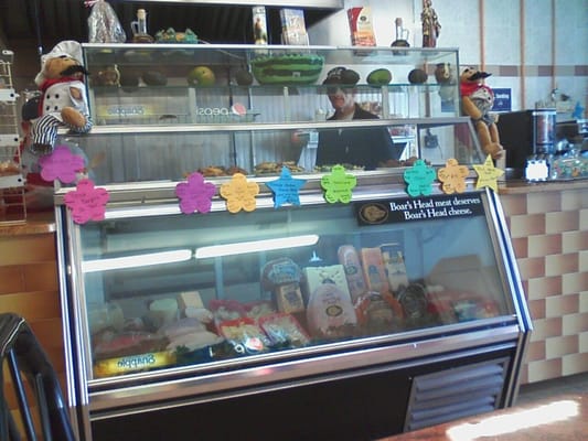 La Pinela Deli Counter