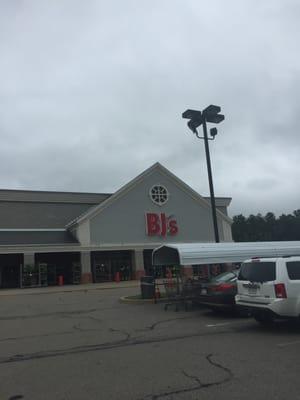 BJ's Wholesale of Taunton -- Northwoods Crossing : 2085 Bay Street, Taunton                    Storefront