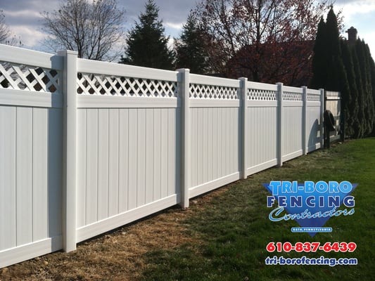 White Vinyl Privacy Fence with Standard Lattice Top