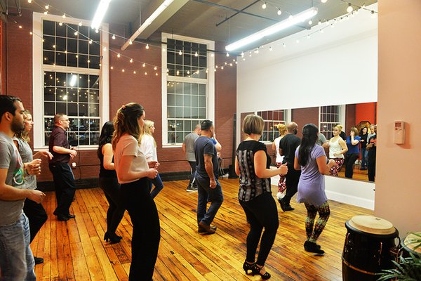 Salsa, Bachata, ChaCha and latin dance classes in Manchester, NH.