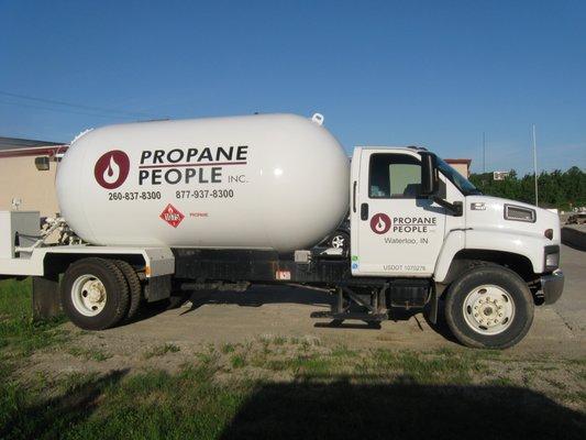 RESIDENTIAL, AG, COMMERCIAL PROPANE SUPPLIER. #20,#30 &#100 CYLINDER FILL STATION