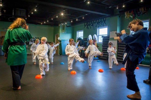 The Tigers (kindergarten class) learning how to kick.