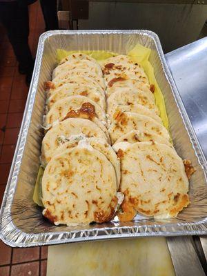 Pupusas!
Queso, chicharron, frijoles, revueltos, queso con loroco, vegetables. Any combination.