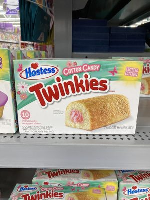 Cotton Candy Twinkies, for the win