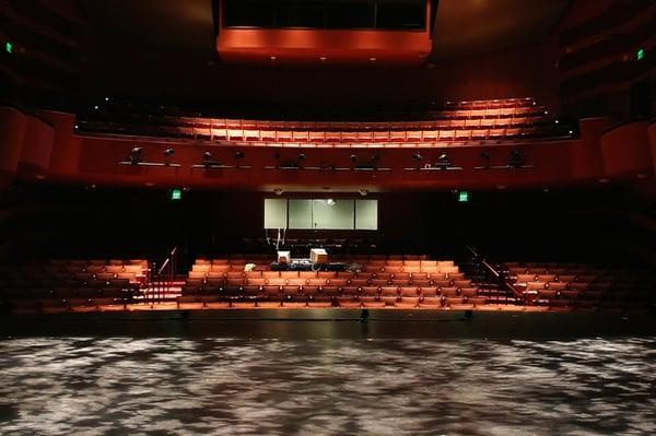 jeanne wagner theater interior