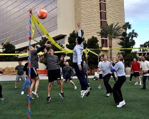 4-Way Volleyball is the right competition for active team events or company picnics.