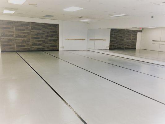 Lathrup Village City Hall Dance Studio