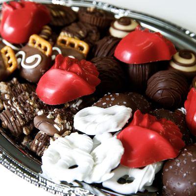 Sample Sized Bereavement Tray with Red Roses