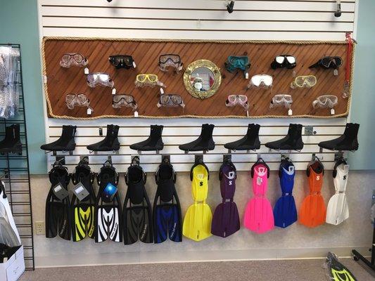 Largest selection of masks, fins and snorkels in Mid Missouri