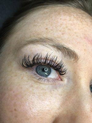 Offering eyelash extensions, lift and tint.