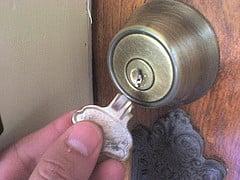 Locksmiths in Sacramento 
Broken House Key
(by iDRez)