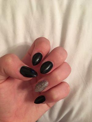 Acrylic Full set, medium, pointed, black, sparkles!