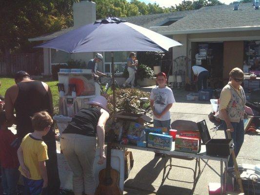 A Tasty Freeze stationed at the annual Walnut Creek garage sales