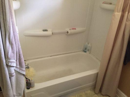 Before - Bathtub Reglazing