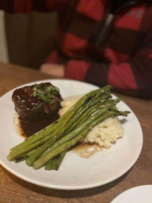 Short ribs