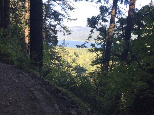 View from trail to upper Horsetail Falls