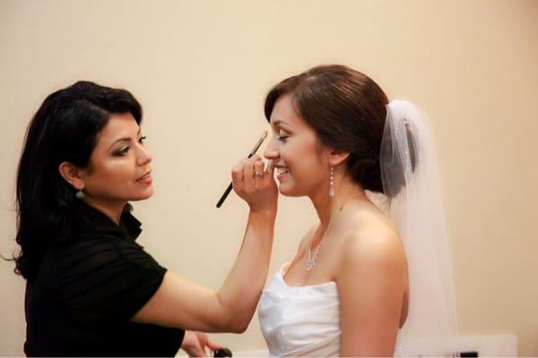 Bridal Hair & MakeUp by Erika Loya Suite 4