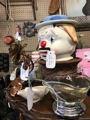 Jonesborough Antiques & Artisans