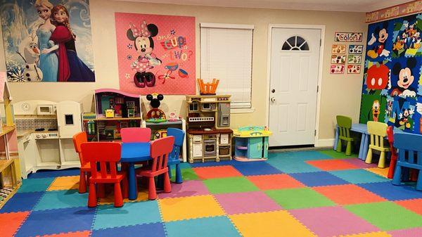 Big playroom for lots of activities