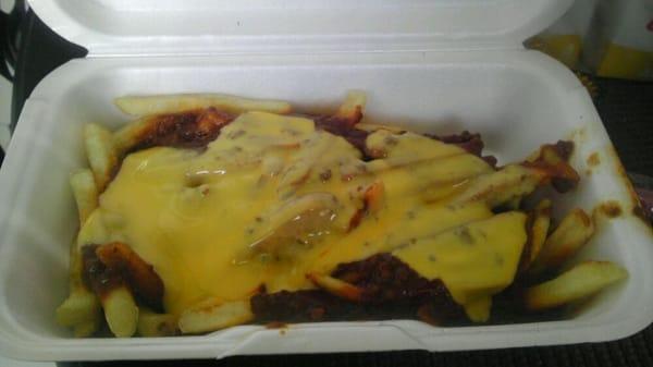 Chili cheese fries