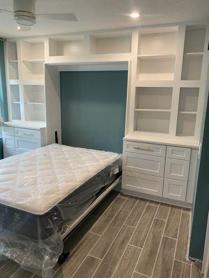 Custom Murphy Bed wall unit
Design Installation