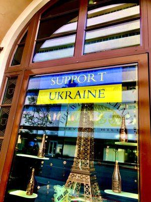 SUPPORT UKRAINE!!