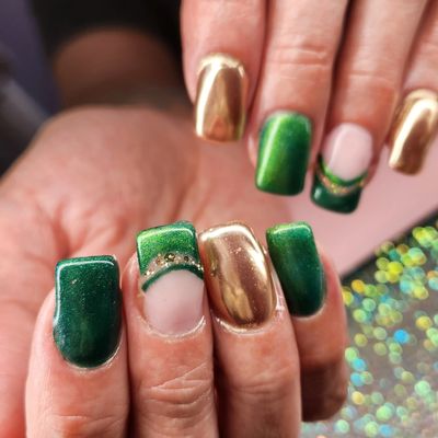 St Patrick gel nails