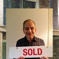 A happy seller!