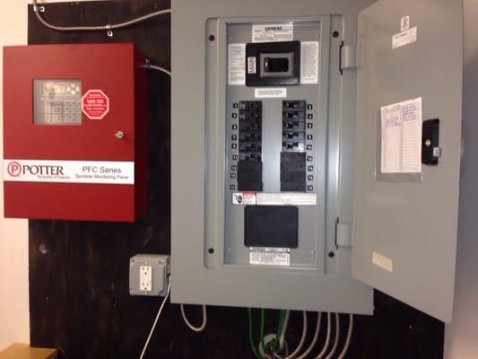 Clmmercial retail service 200 Amps. Rutherford Nj