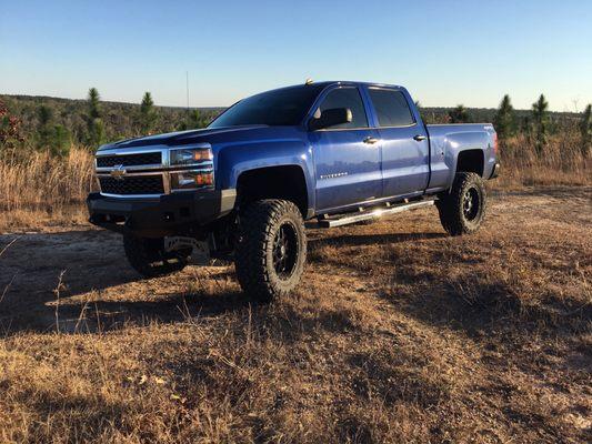 2014 Silverado w/9" lift kit