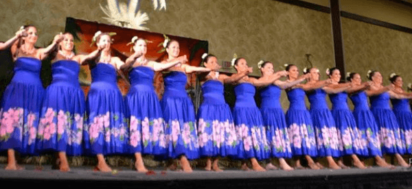 Wahine competition dancers 2013