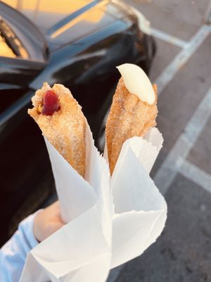 Strawberry and vanilla churros