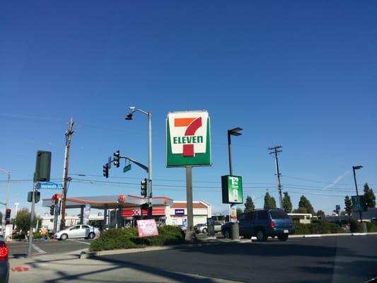 Welcome to 7-Eleven on Commonwealth and Gilbert.